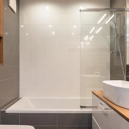 Flatbook - Seaside Albatross Tower Gdańsk